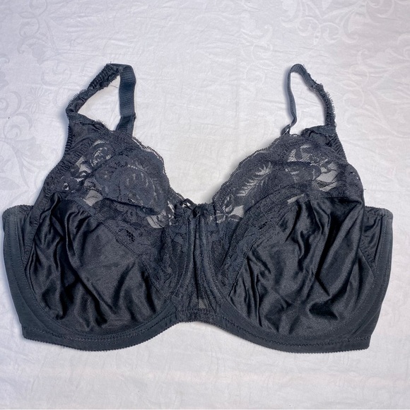 Vintage VS All Nylon USA made Gold Tag Bra Black Underwire Lace Demi Victoria’s